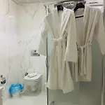 Hotel Garden And *