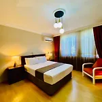 Hotel Garden And